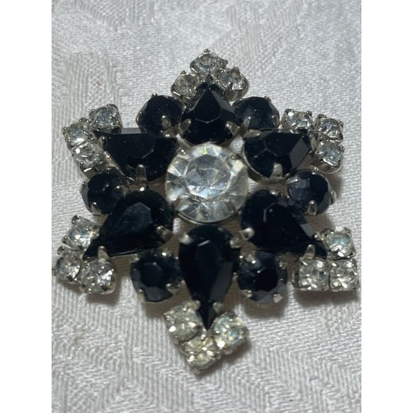 Blingey Black Clear Rhinestone Vintage Brooch 1.5” - Picture 1 of 4